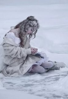 Люси (Яр Роуз)